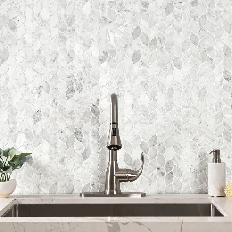 Carrara White Blanco 11.62" X 13.38" Honed Marble Mosaic Tile